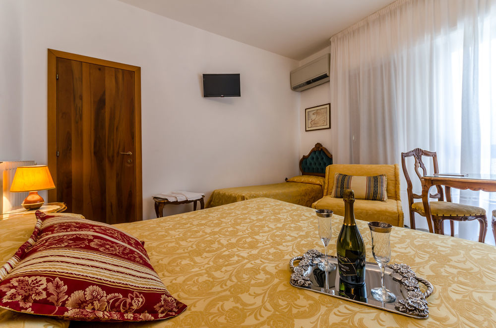 Hotel Ariel Silva Venice Exterior photo